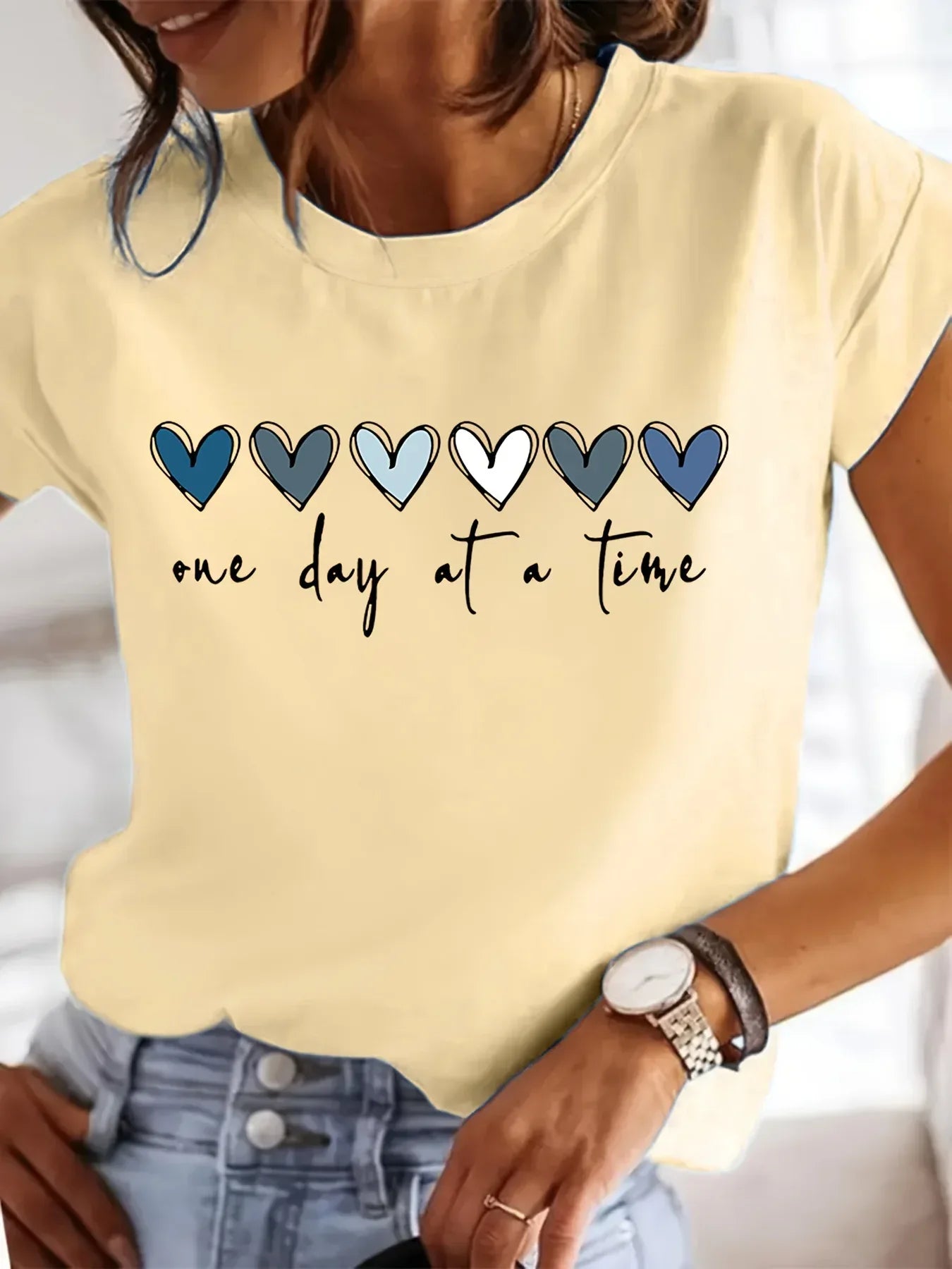 Women's "One Day at a Time" Tee - Messiah Wear